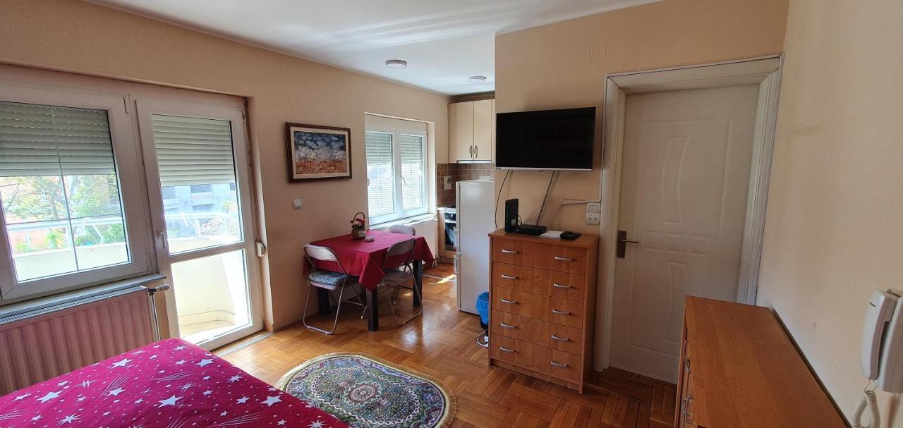 Julija 2 Apartment Pančevo Екстериор снимка